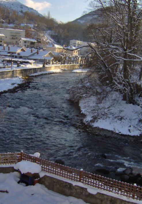 Gite Du Grand Taichou Luzenac Exterior foto