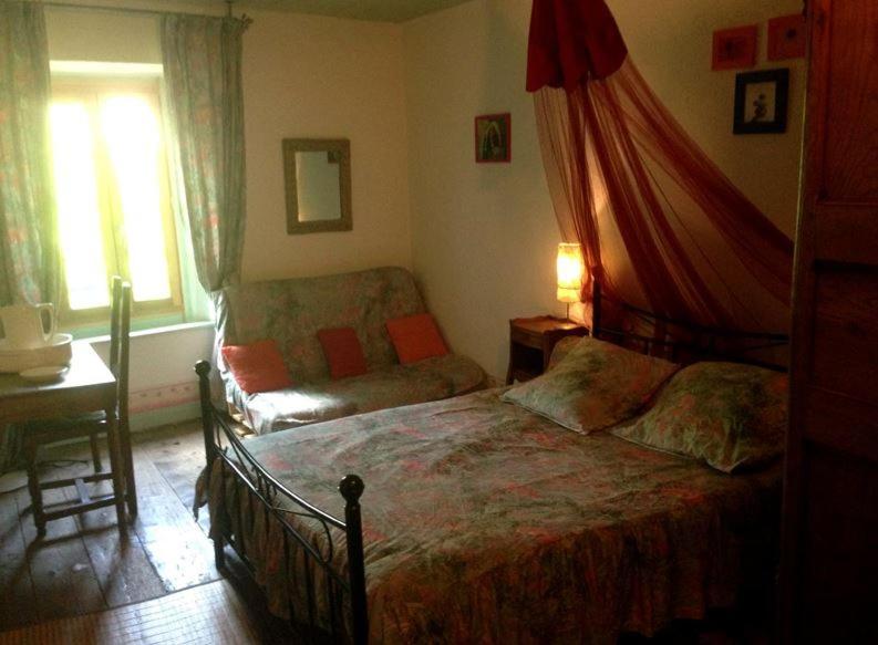 Gite Du Grand Taichou Luzenac Exterior foto